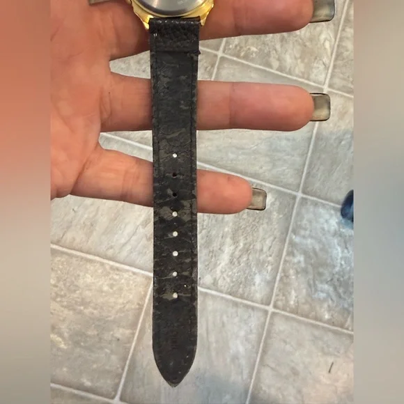 Vintage Lorus Quartz Disney Mickey Melody Alarm Watch - Gold Tone - Picture 8 of 16